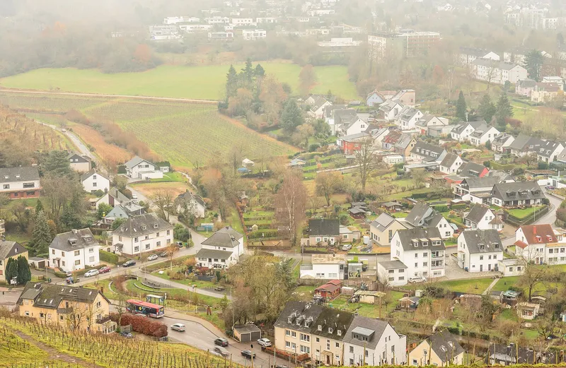 Panoramablick vom Petrisberg über die Stadt Trier und das Moseltal